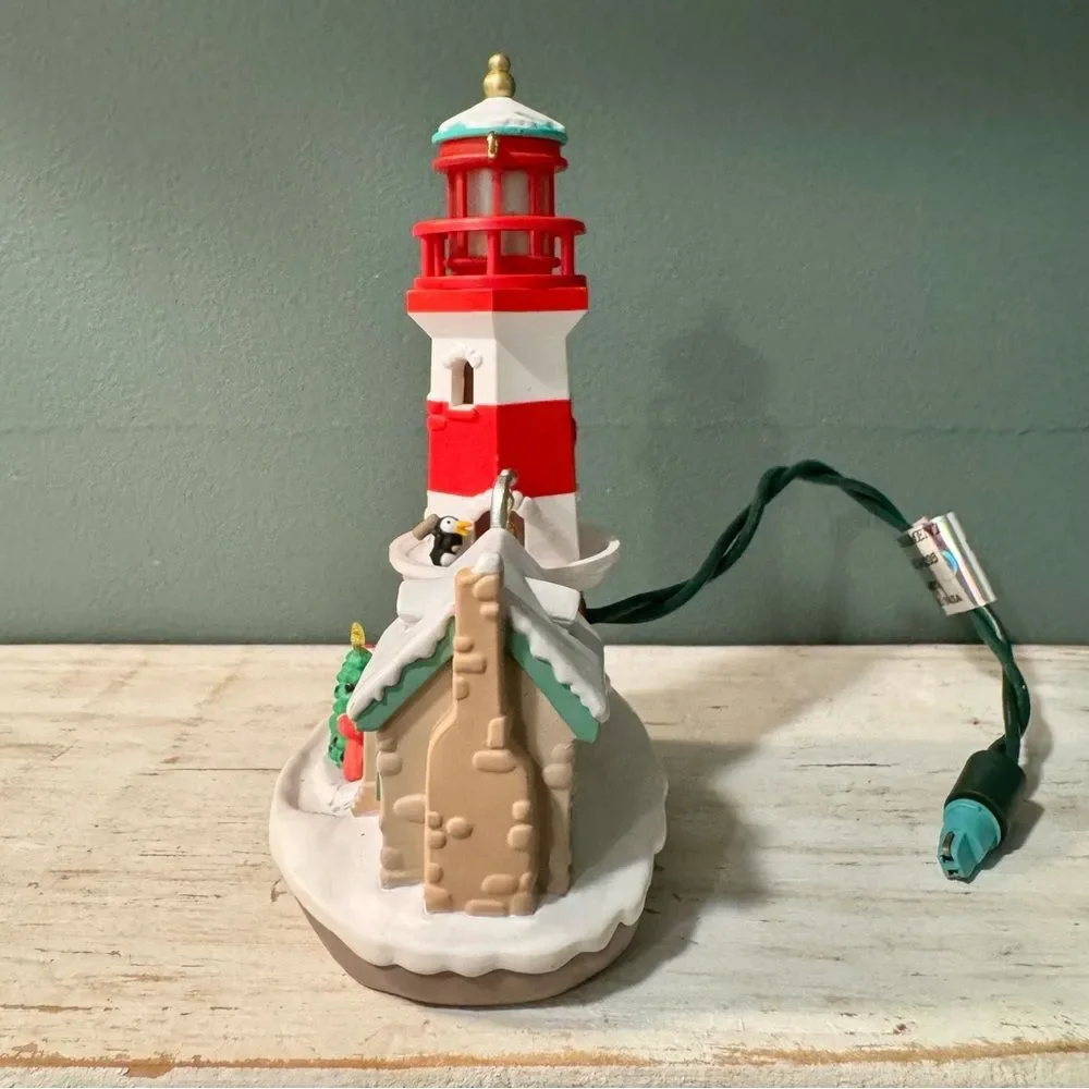 1997 Hallmark Lighthouse Greetings #1 Magic Collector’s Keepsake Ornament